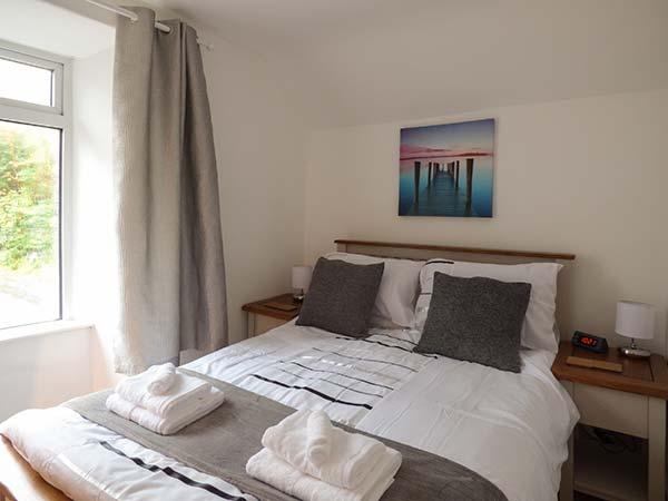 Holiday Cottage Reviews for Horseshoe Cottage - Holiday Cottage in Delabole, Cornwall inc Scilly