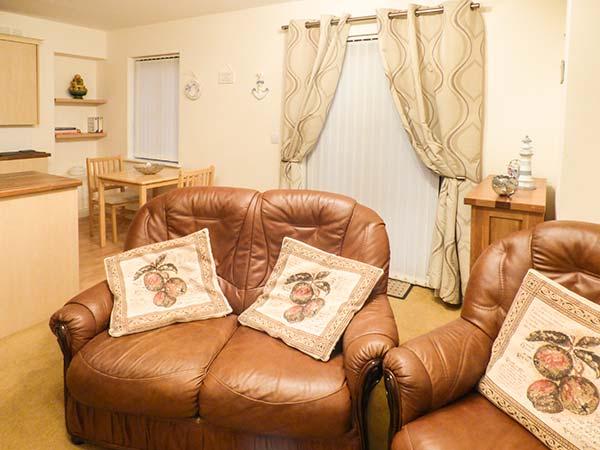 Holiday Cottage Reviews for 4 Chandlers Yard - Self Catering Property in Burry Port, Carmarthenshire
