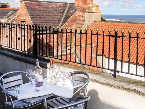 Holiday Cottage Reviews for The Captain's Hideaway - Holiday Cottage in Whitby, North Yorkshire
