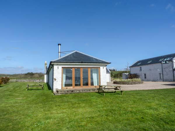 Holiday Cottage Reviews for Nether Stravannan North - Self Catering in Isle Of Bute, Argyll and Bute