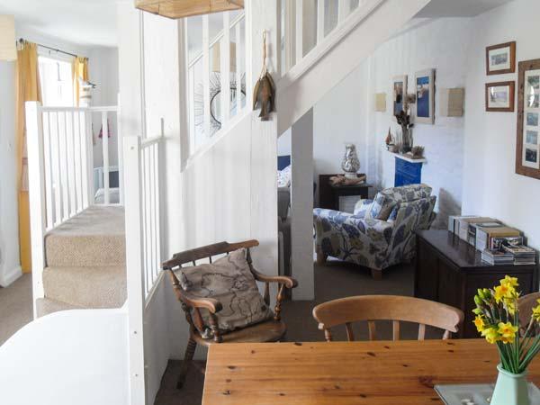 Holiday Cottage Reviews for 4 Elm Terrace - Self Catering Property in Mevagissey, Cornwall inc Scilly