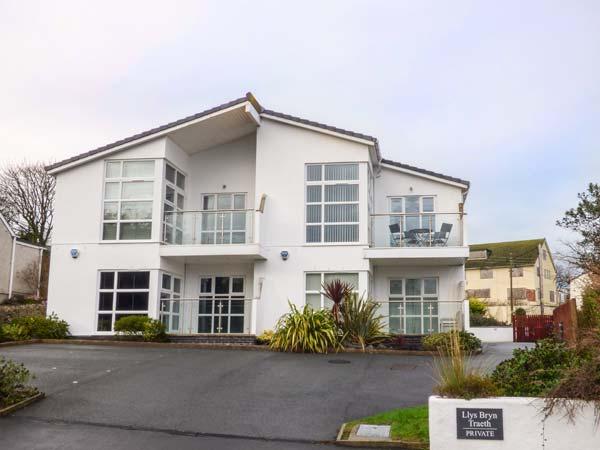 Holiday Cottage Reviews for The Shuggies - Self Catering in Benllech, Isle of Anglesey