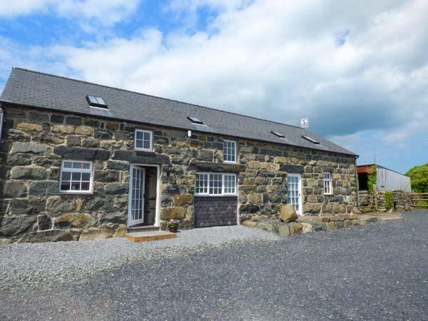 Holiday Cottage Reviews for Y Stabal - Cottage Holiday in Criccieth, Gwynedd
