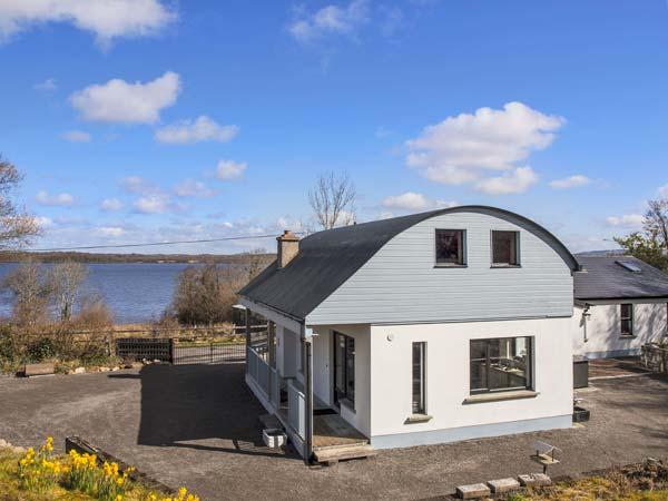 Holiday Cottage Reviews for Lakeshore Cottage - Cottage Holiday in Kinlough, Leitrim