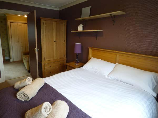 Holiday Cottage Reviews for Valley View Lodge - Cottage Holiday in Welshpool, Powys
