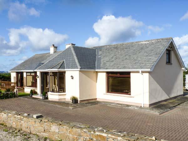Holiday Cottage Reviews for Strand Cottage - Self Catering in Derrybeg, Donegal