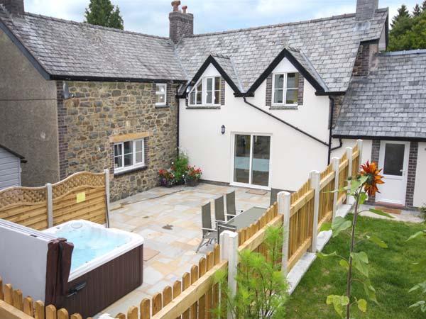 Holiday Cottage Reviews for Parc Cottage - Self Catering Property in Llanwddyn, Powys