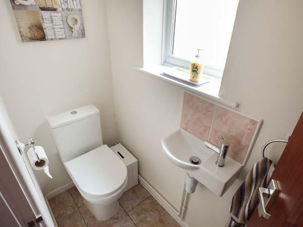 Holiday Cottage Reviews for Foxes - Holiday Cottage in Lanivet, Cornwall inc Scilly