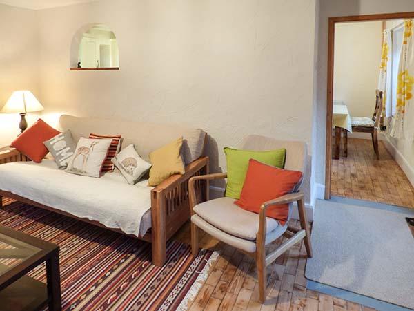 Holiday Cottage Reviews for Cwrt-Y-Cadno - Self Catering in Kidwelly, Carmarthenshire
