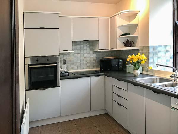 Holiday Cottage Reviews for Lakeshore Lodge - Holiday Cottage in Ballinrobe, Galway