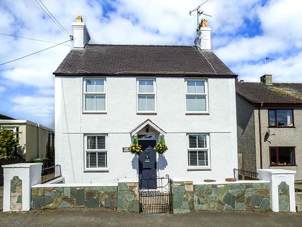 Mona House Rhosneigr Isle Of Anglesey Holiday Cottage Reviews