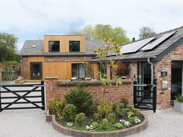 Holiday Cottage Reviews for The Green House - Holiday Cottage in Sandiway, Cheshire