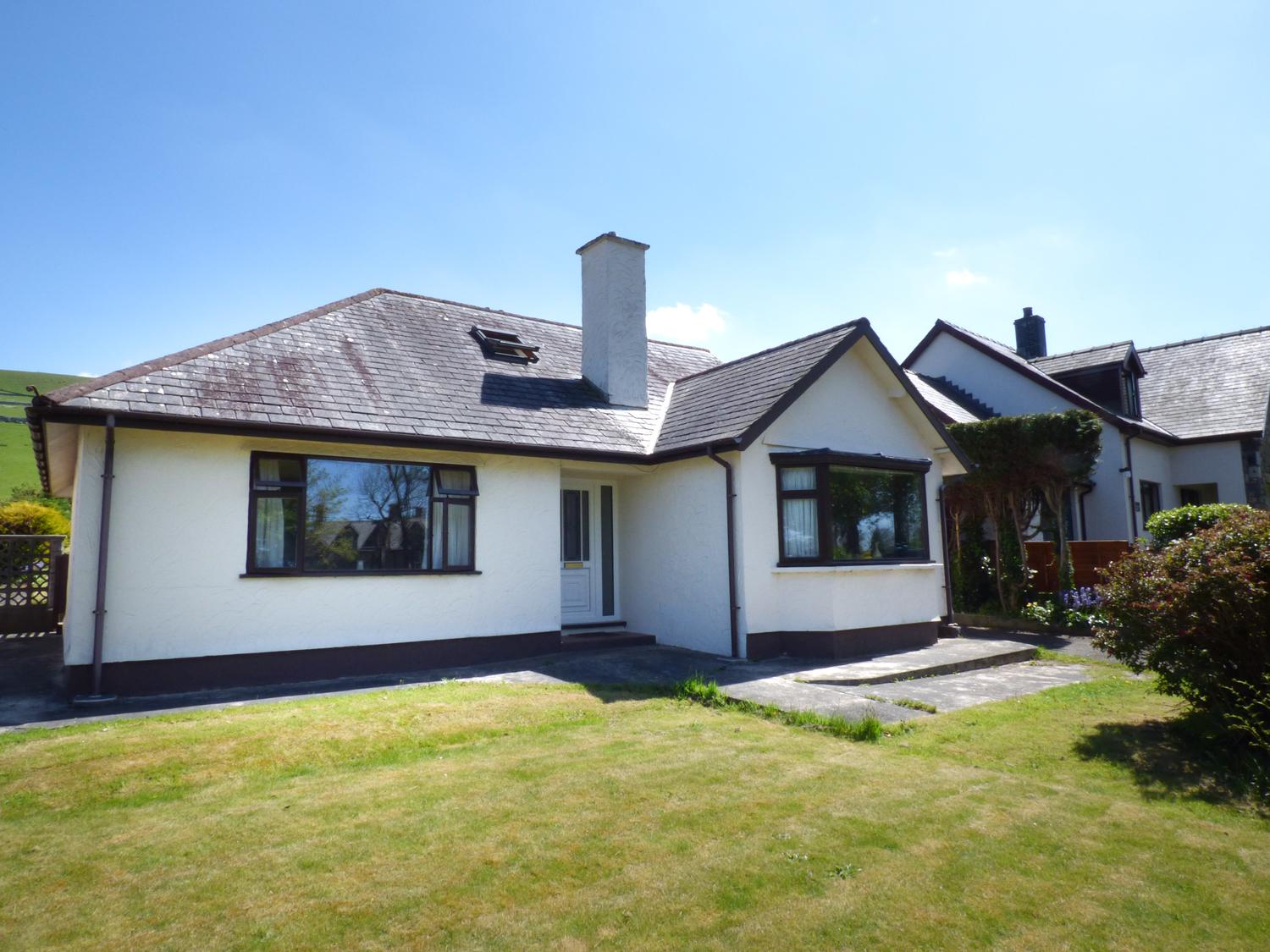 Holiday Cottage Reviews for Brynteg - Cottage Holiday in Llwyngwril, Gwynedd