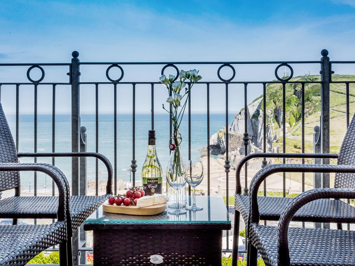 Holiday Cottage Reviews for No 6 Arlington Villas - Holiday Cottage in Ilfracombe, Devon