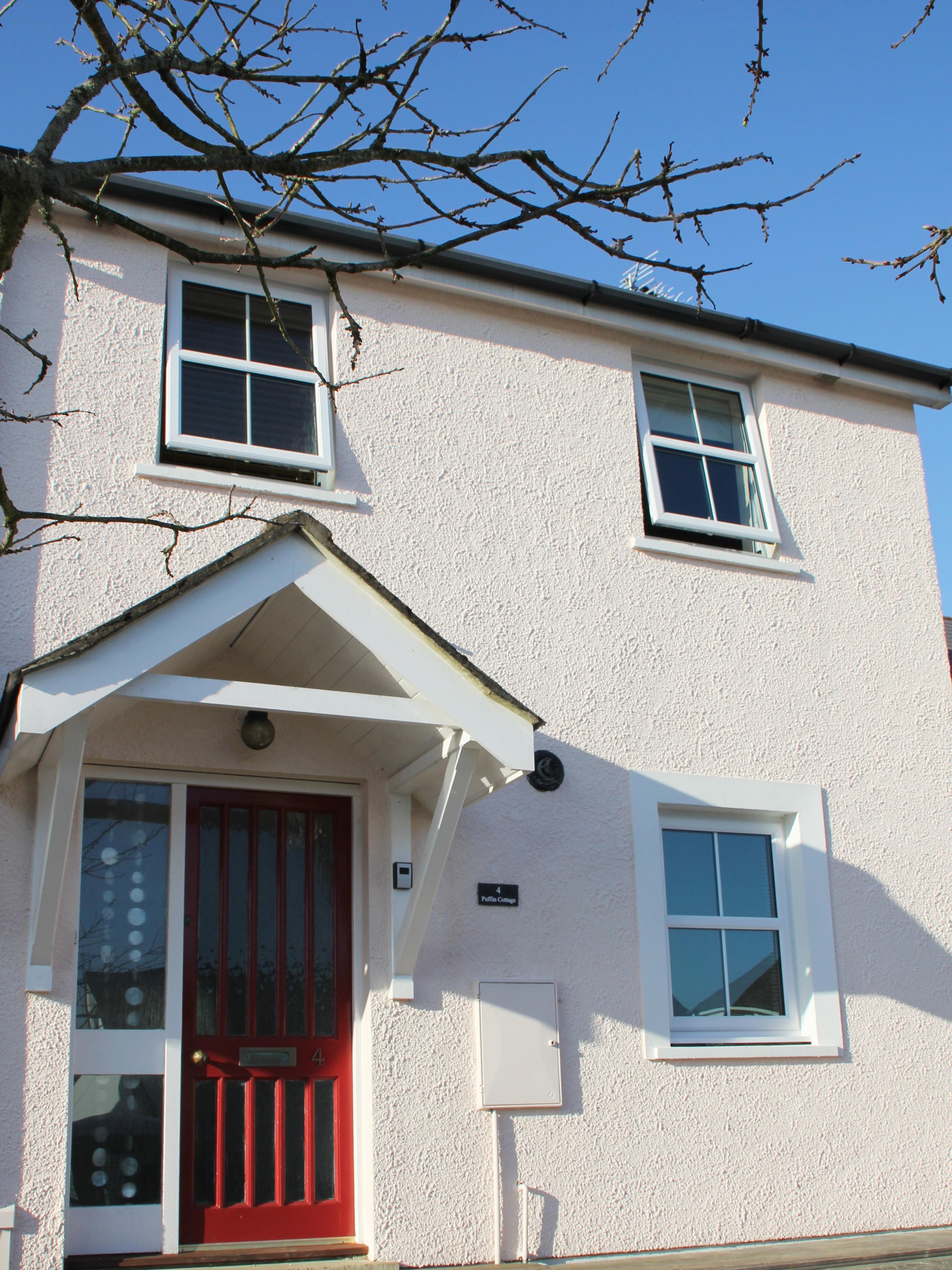 Holiday Cottage Reviews for Puffin Cottage - Cottage Holiday in Saundersfoot, Pembrokeshire