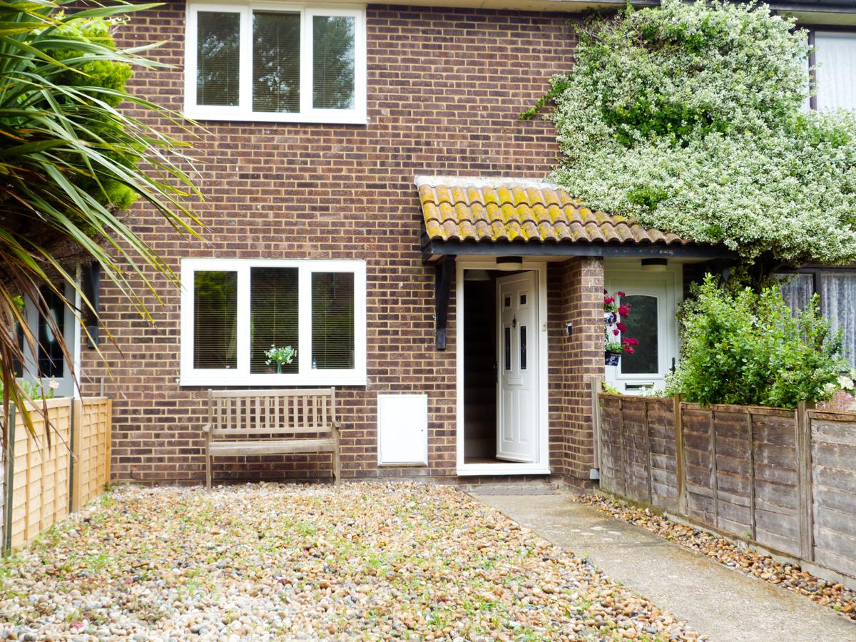 Holiday Cottage Reviews for The Sand Dunes - Cottage Holiday in Camber, East Sussex