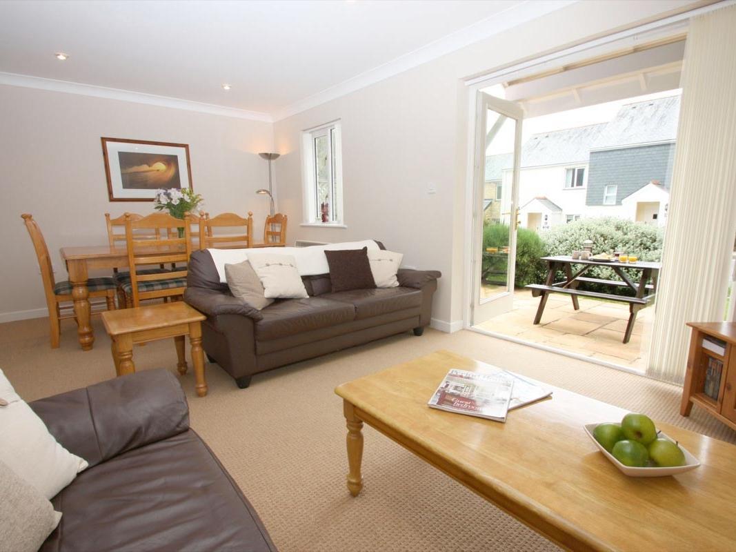 Holiday Cottage Reviews for Flotsam - Holiday Cottage in Falmouth, Cornwall inc Scilly