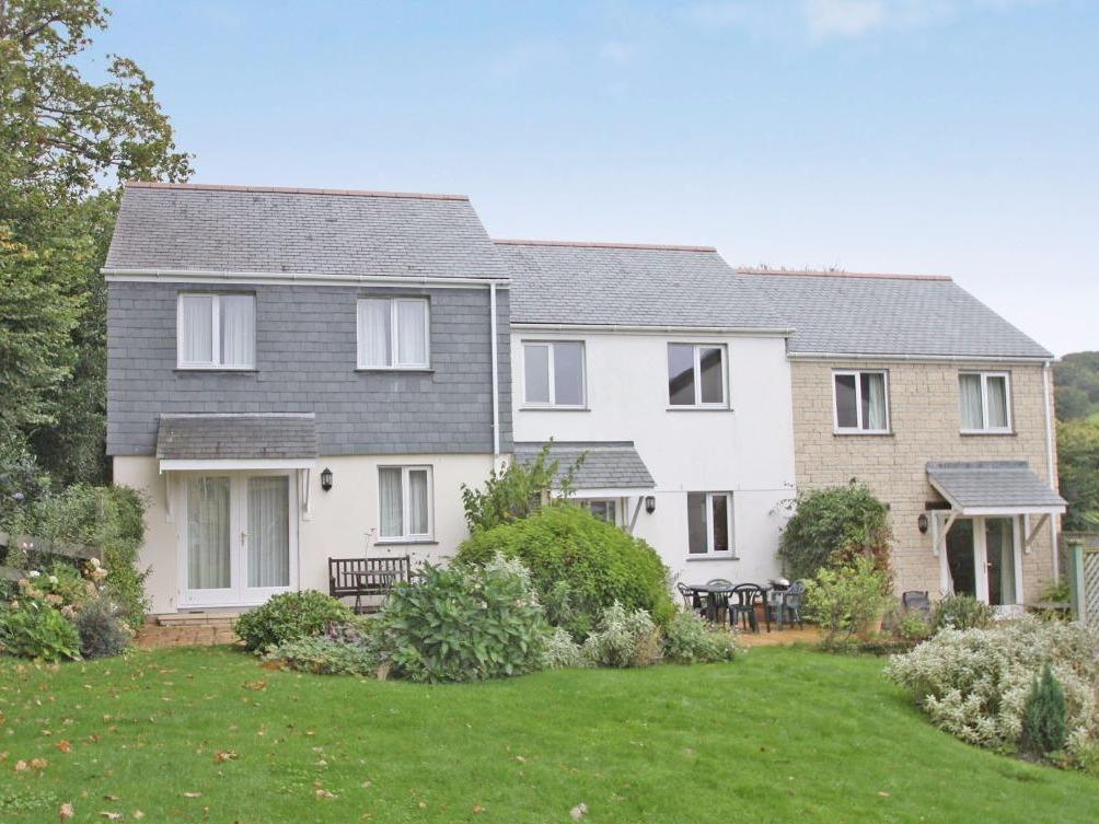 Holiday Cottage Reviews for Starfish Cottage - Holiday Cottage in Maenporth, Cornwall inc Scilly