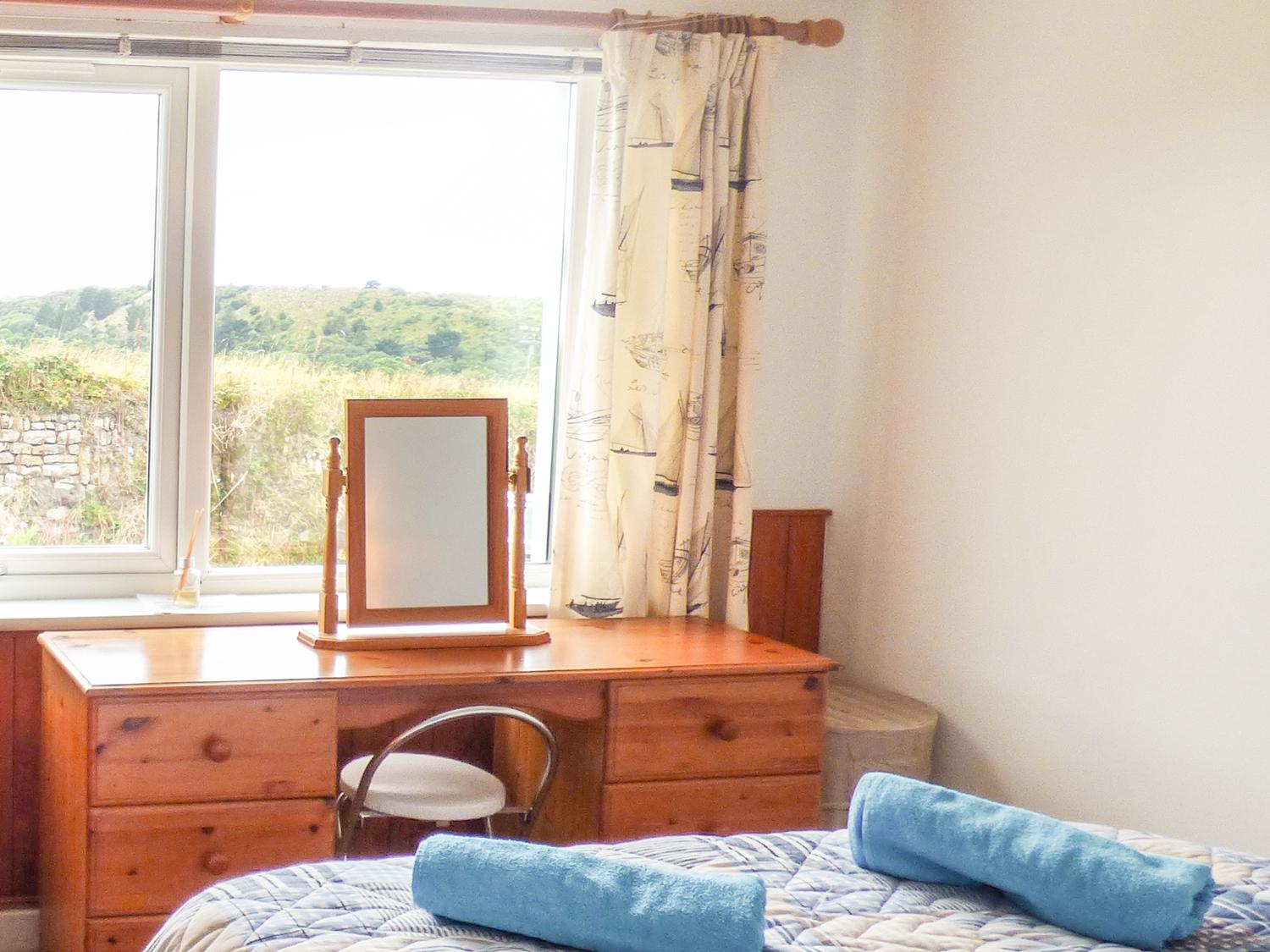 Holiday Cottage Reviews for Wheal Honey - Holiday Cottage in St Newlyn East, Cornwall inc Scilly