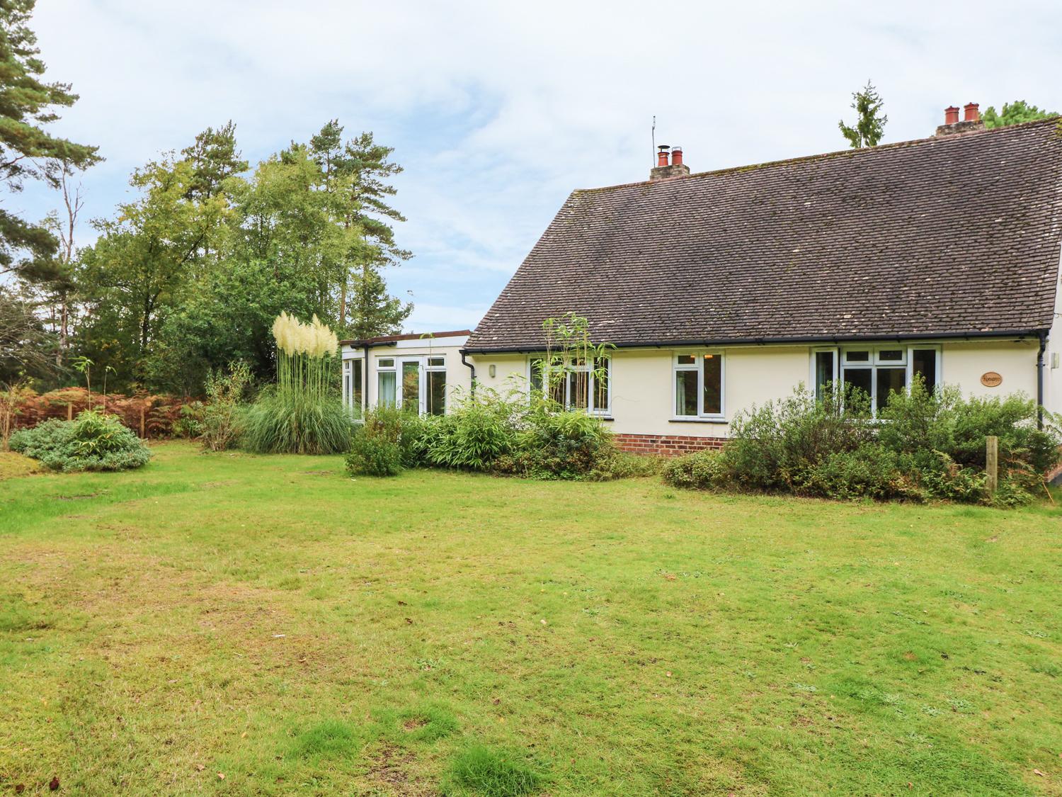 Holiday Cottage Reviews for The Rowans - Holiday Cottage in Ringwood, Hampshire