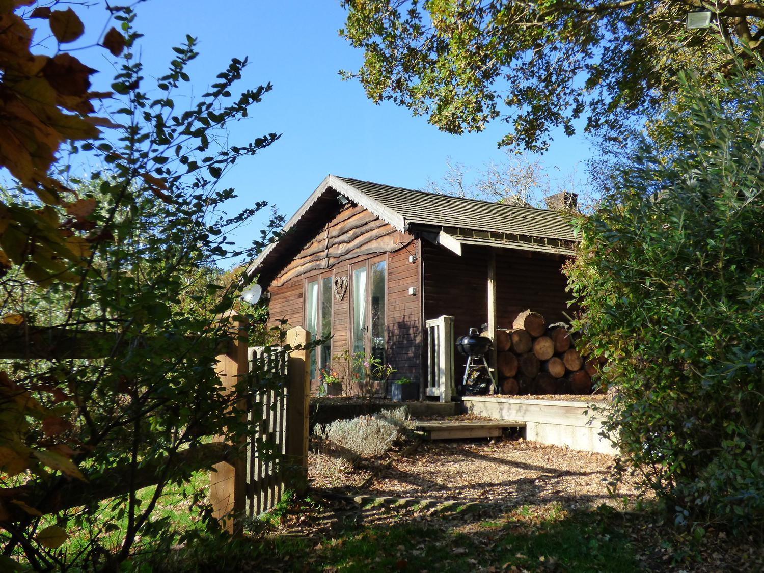 Holiday Cottage Reviews for Woodmancote Lodge - Self Catering Property in Chichester, West Sussex