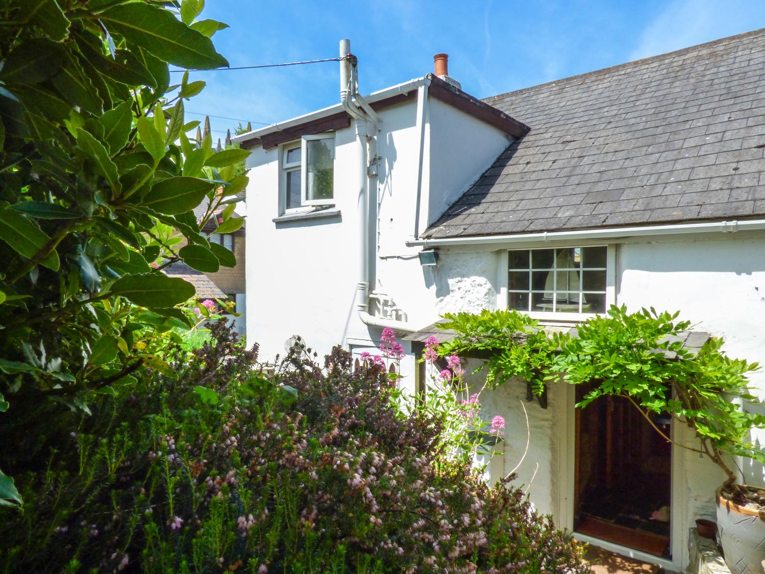 Holiday Cottage Reviews for Swallow Cottage - Holiday Cottage in Truro, Cornwall inc Scilly