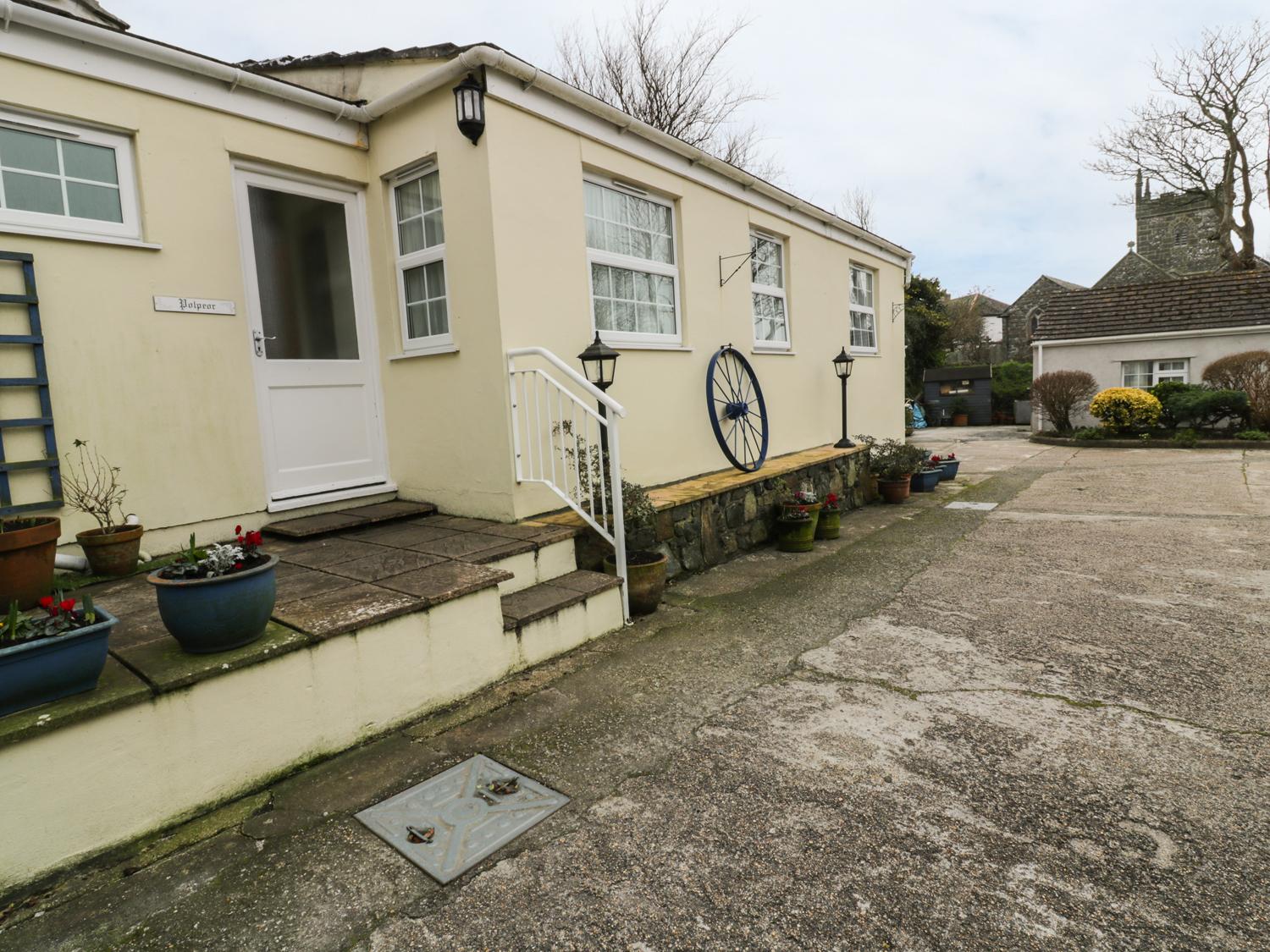 Holiday Cottage Reviews for Polpeor - Holiday Cottage in Mullion, Cornwall inc Scilly