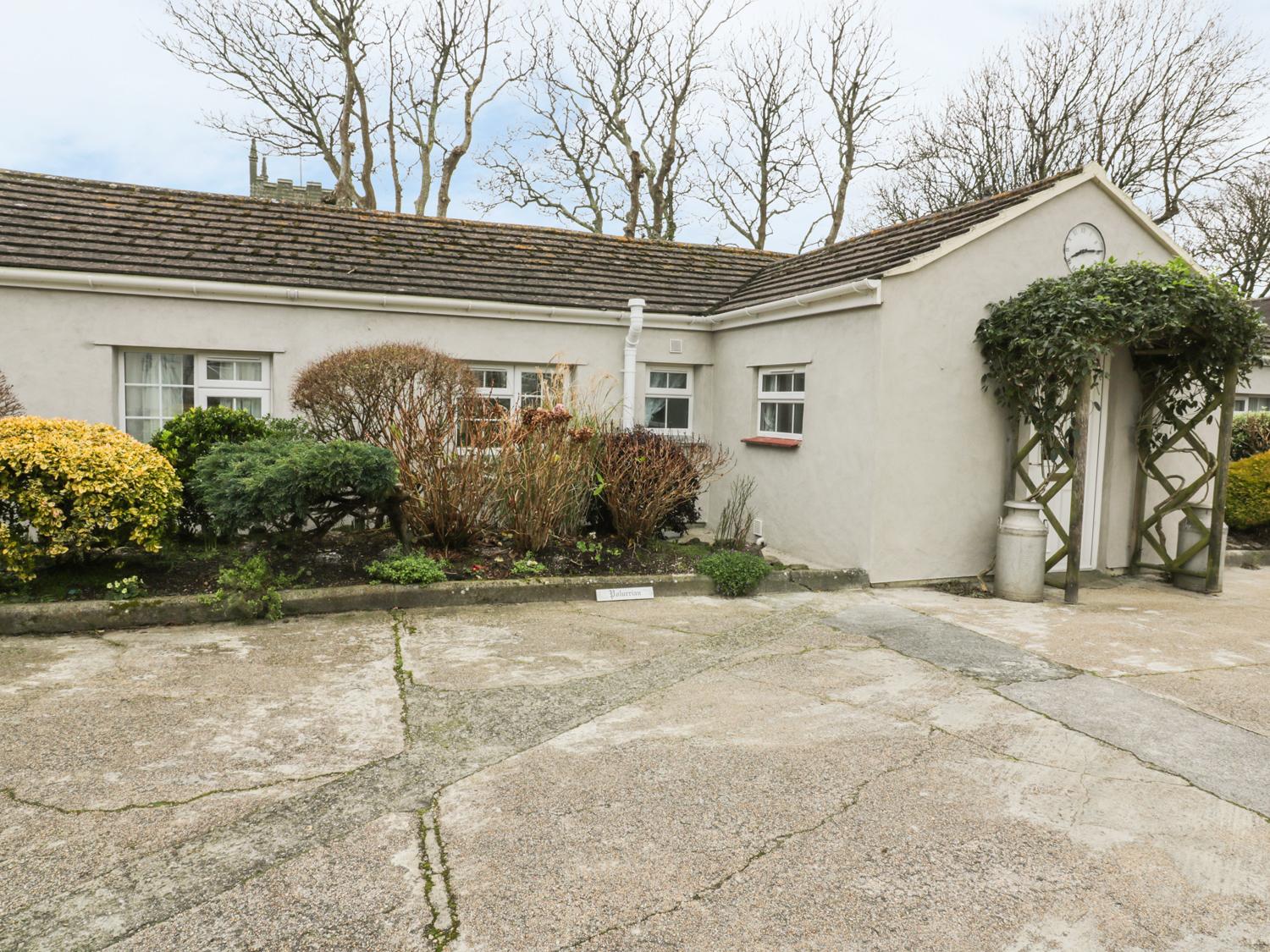 Holiday Cottage Reviews for Polurrian - Holiday Cottage in Mullion, Cornwall inc Scilly