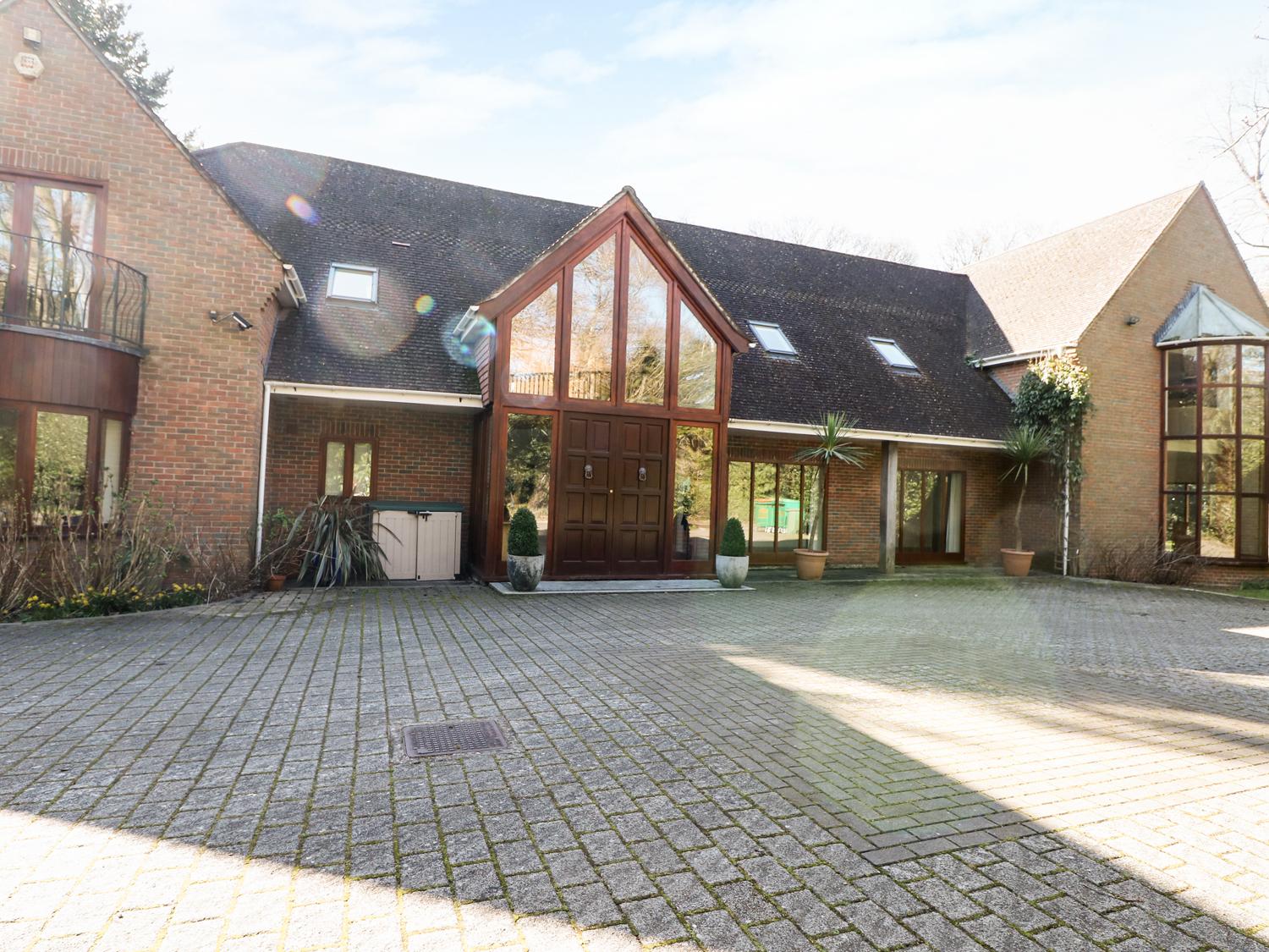 Holiday Cottage Reviews for Abbots Wood - Holiday Cottage in Southampton, Hampshire
