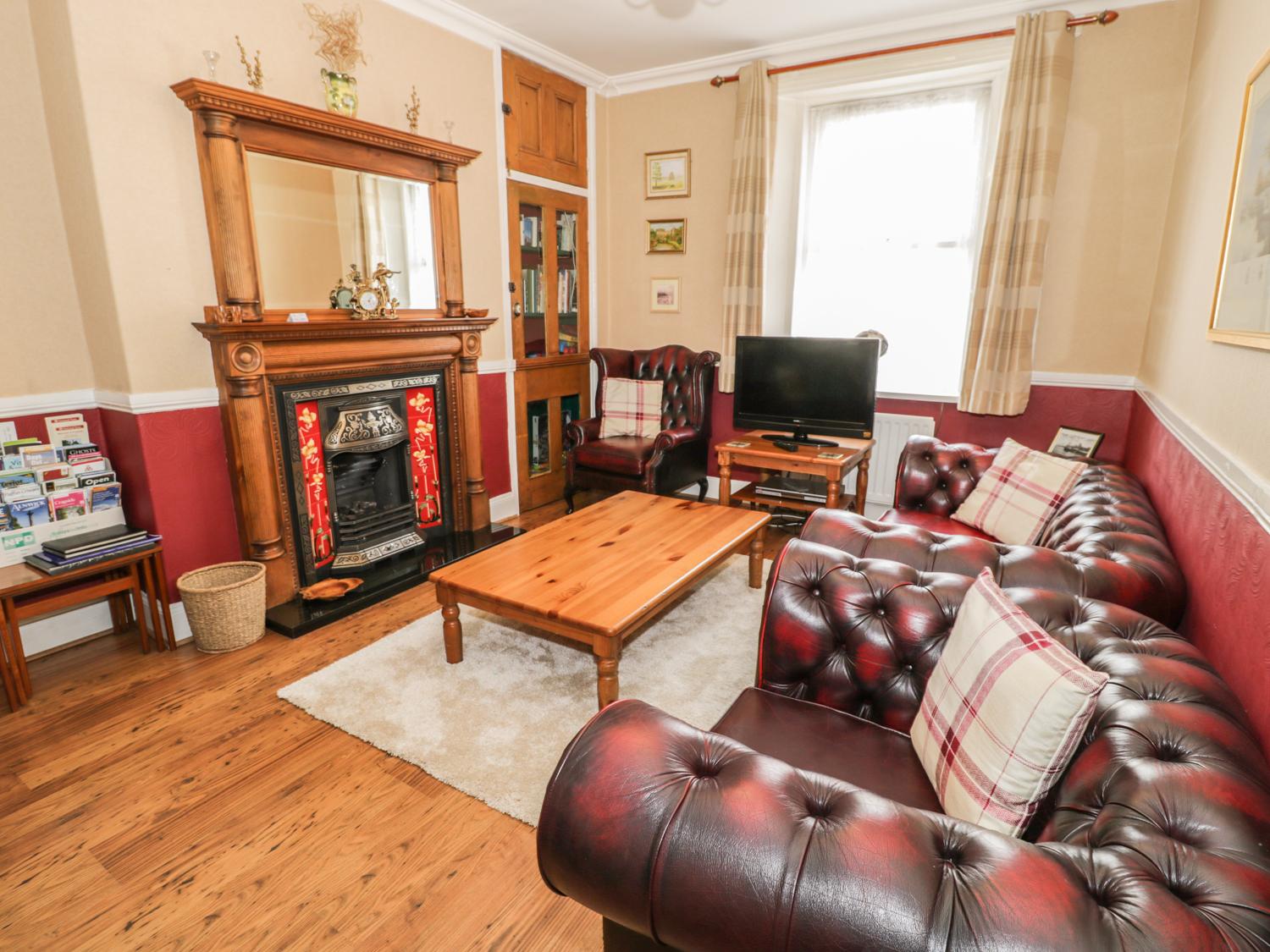 Holiday Cottage Reviews for Coquet Cottage - Self Catering in Amble, Northumberland