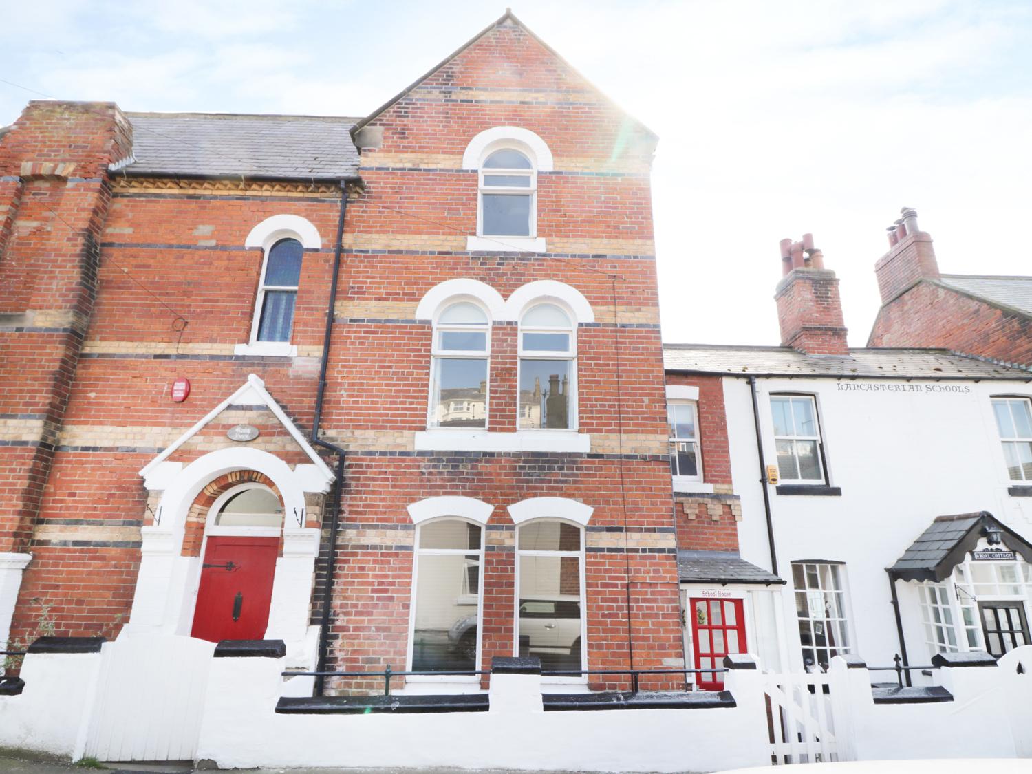 Holiday Cottage Reviews for School House - Cottage Holiday in Scarborough, North Yorkshire
