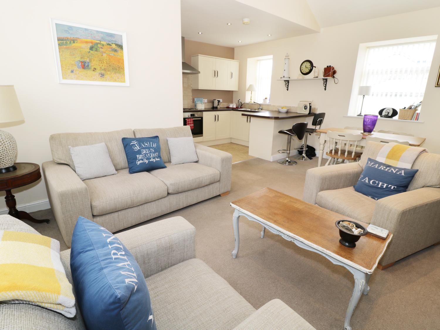 Holiday Cottage Reviews for Driftwood Apartment - Holiday Cottage in Amble, Northumberland