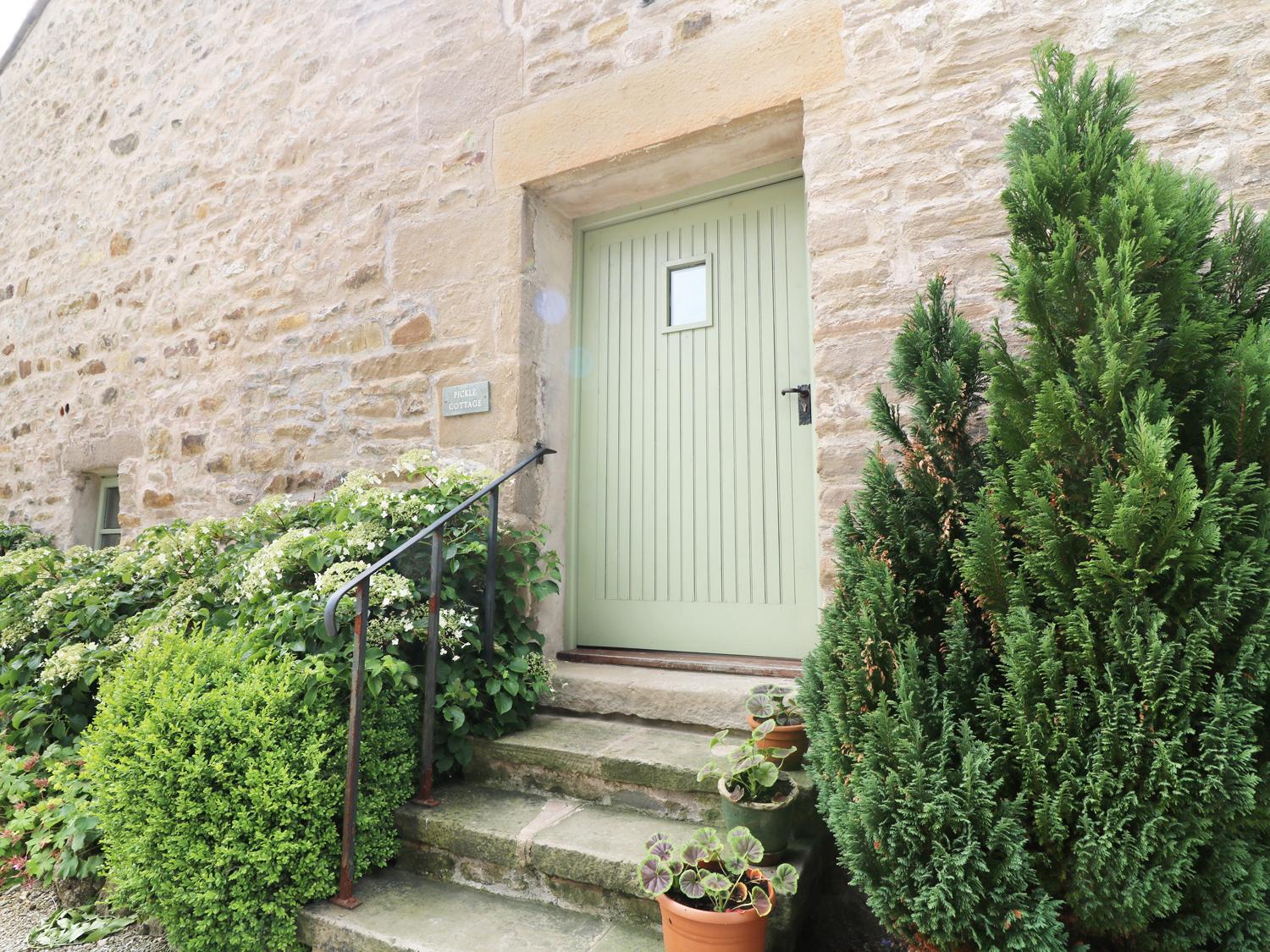Holiday Cottage Reviews for Pickle Cottage - Self Catering in Hutton Roof, Cumbria
