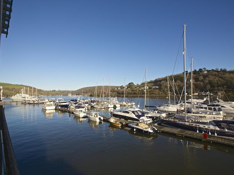 20 Dart Marina