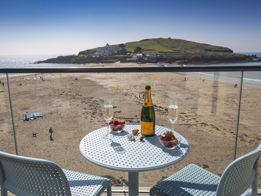 25 Burgh Island Causeway