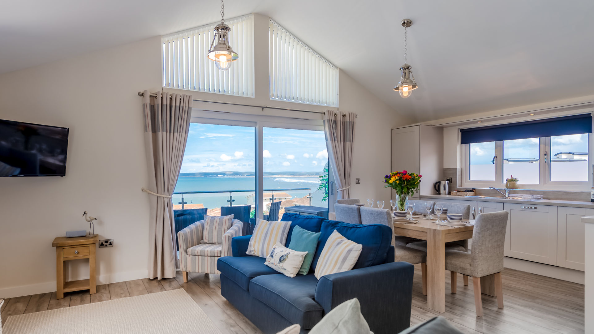 Holiday Cottage Reviews for Sea Breeze Holiday Apartment - Cottage Holiday in Westward Ho!, Devon