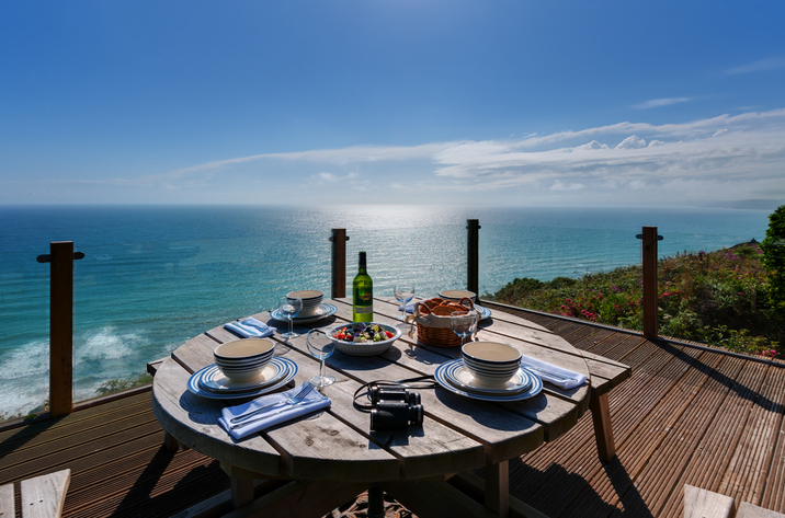 Holiday Cottage Reviews for The Dell - Holiday Cottage in Whitsand Bay, Cornwall inc Scilly