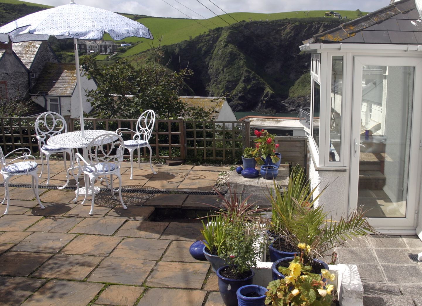 The Lobster Pot Port Isaac Cornwall Inc Scilly Self Catering