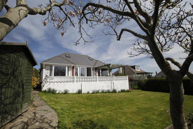Holiday Cottage Reviews for The Outlook - Self Catering Property in Gower, West Glamorgan