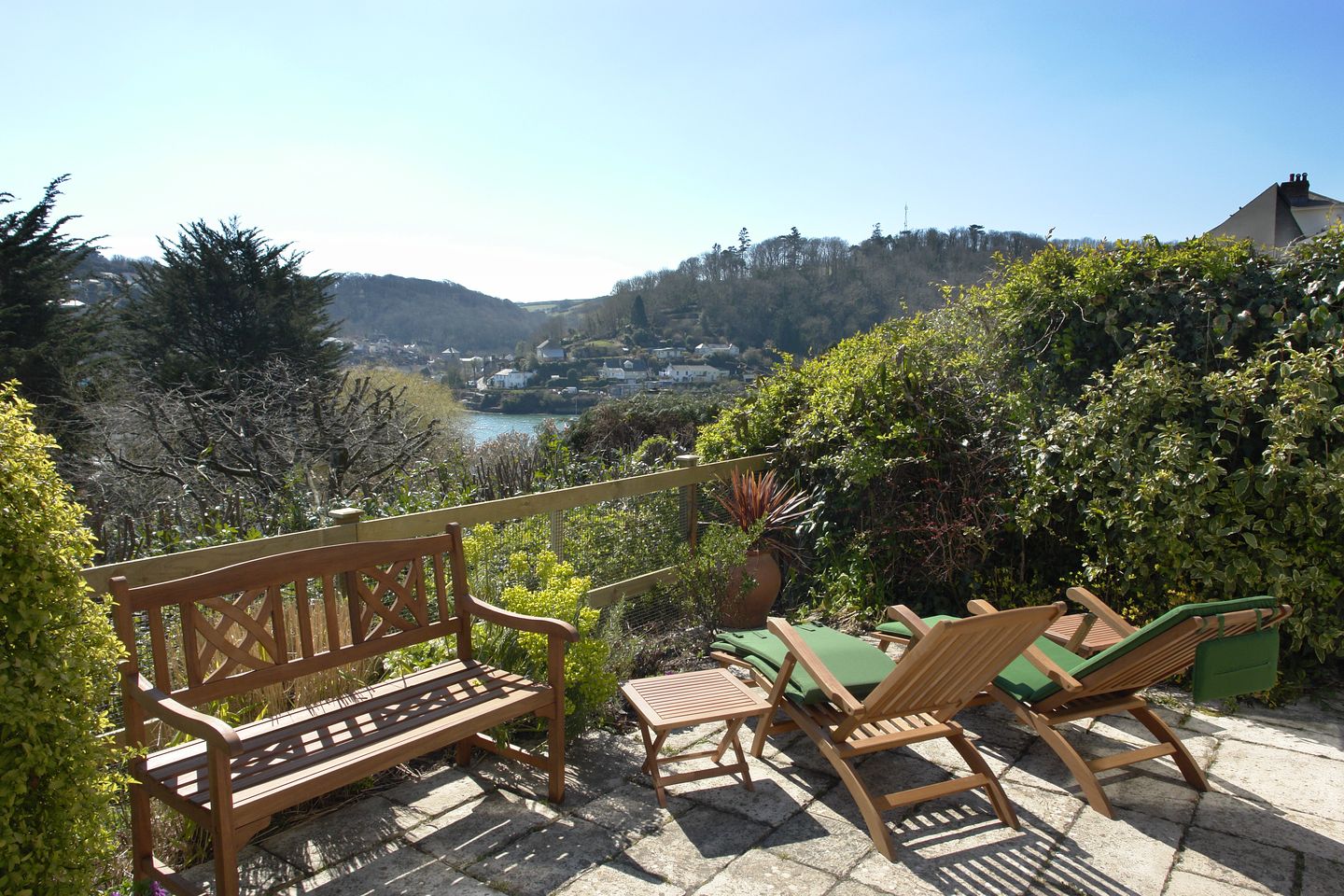Holiday Cottage Reviews for The Porthole - Cottage Holiday in Newton Ferrers, Devon