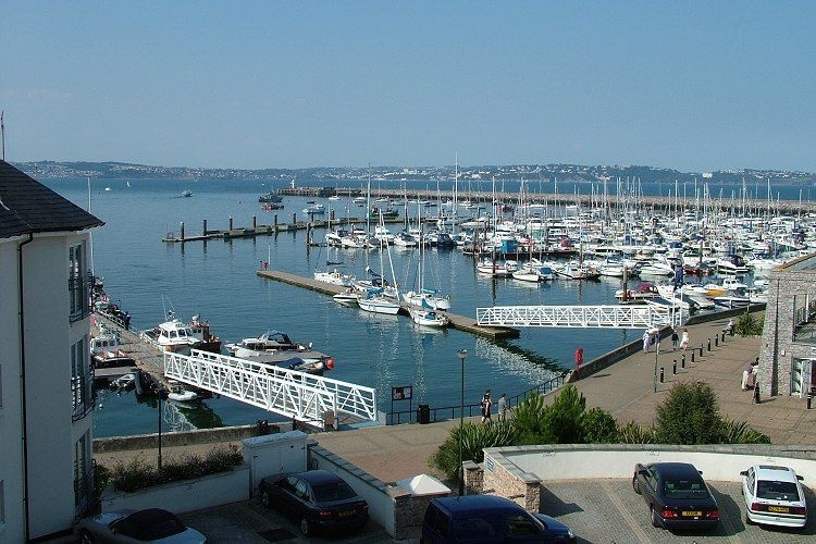 50 Moorings Reach