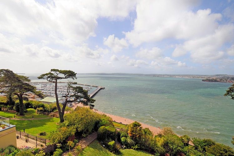 Ocean Shangri-La, Bay Fort Mansions
