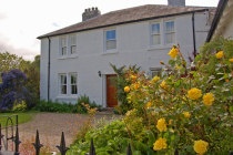 Cologin Farmhouse