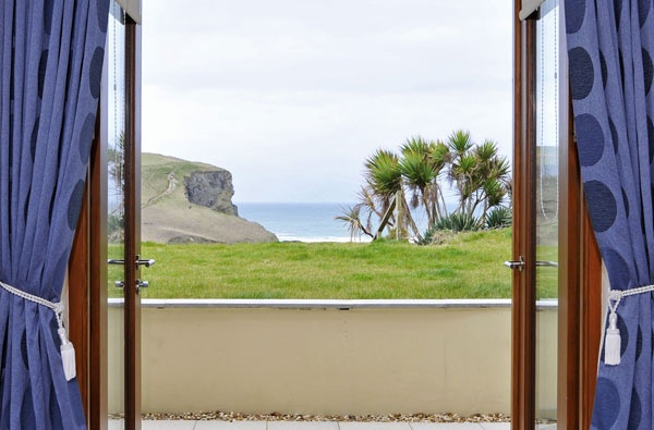 5 White Lodge