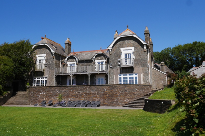 Summer Terrace Manor