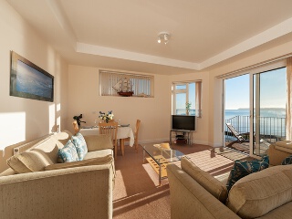 7 Vista Apartments