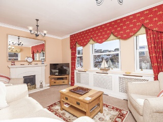 1 Apters Hill House
