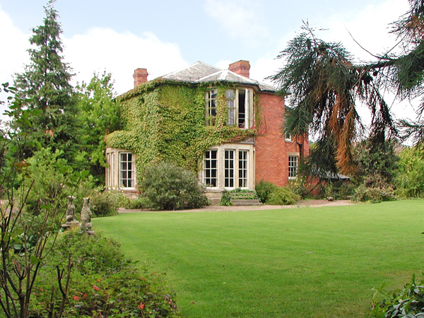 Abbey Dore Court