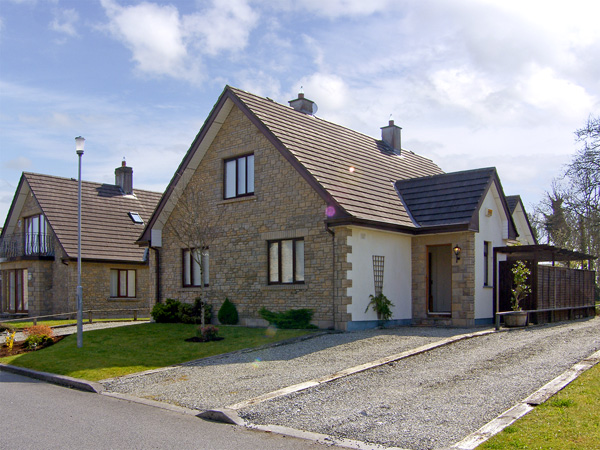 66a Renville Village