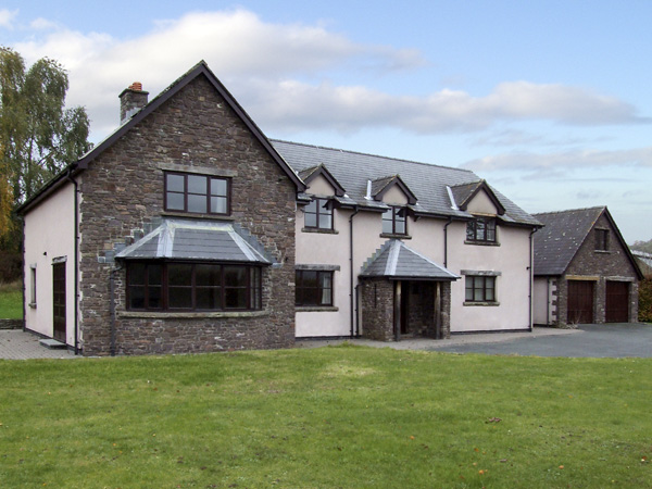 Brynich Villa